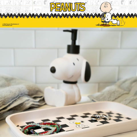 Officially licensed Snoopy dispenser by Franco for authentic Peanuts flair.