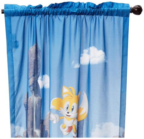 Franco Sonic The Hedgehog curtains featuring Knuckles and Tails create lively storytelling moments