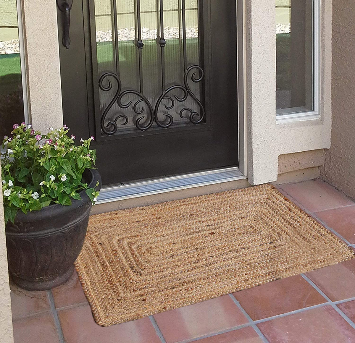 FRELISH DECOR handwoven jute rug in natural beige for entryways