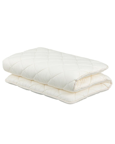 FULI Japanese Futon laid flat on the floor for comfortable, spacious sleep