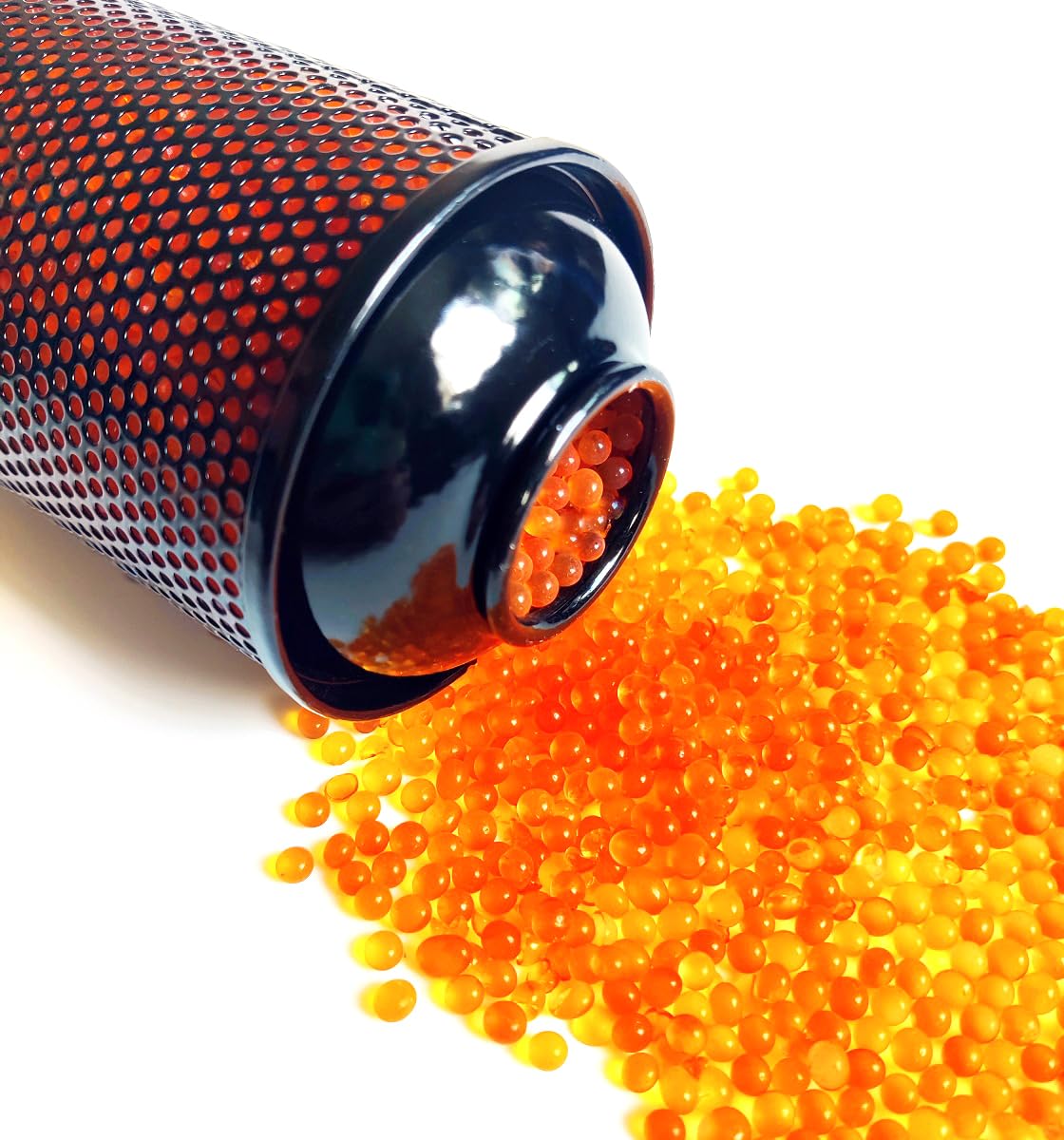 FULLBOW dehumidifier beads reactivation in oven for renewed moisture absorption.