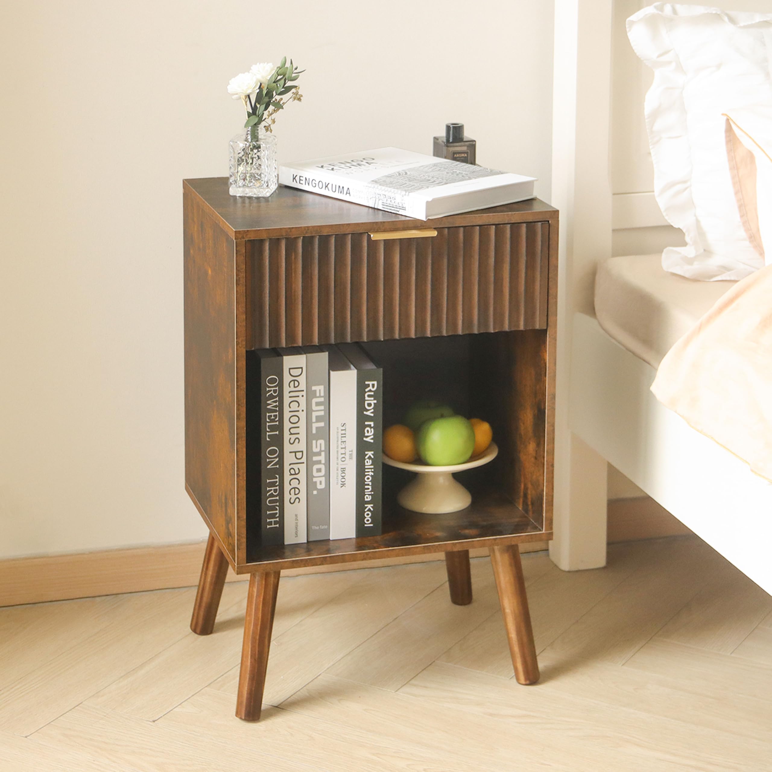 Fultyle compact nightstand designed for small spaces and ample surface