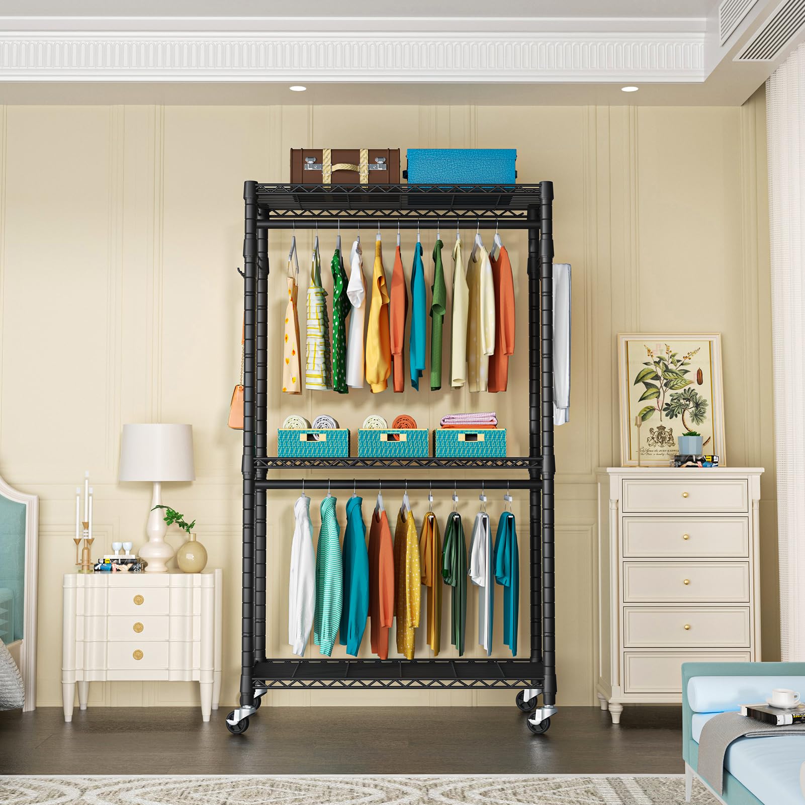FUTASSI P1 side view showing three adjustable shelves for flexible storage