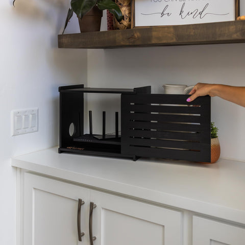 Gadget Garage hardware included with screwdriver enhances quick setup.