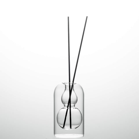 Close-up of GalDal diffuser bottle showing crystal-clear glass craftsmanship.