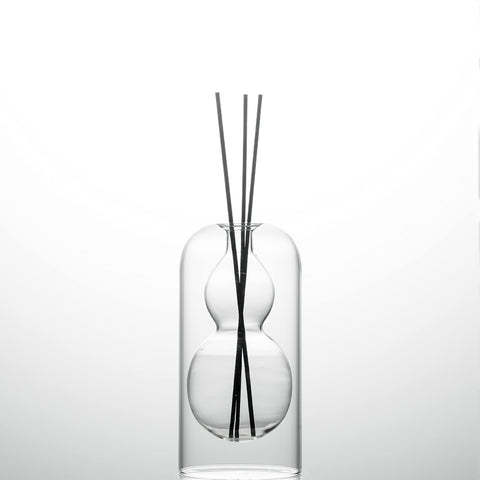 GalDal minimalist diffuser decor enhances any room with subtle scent and style.