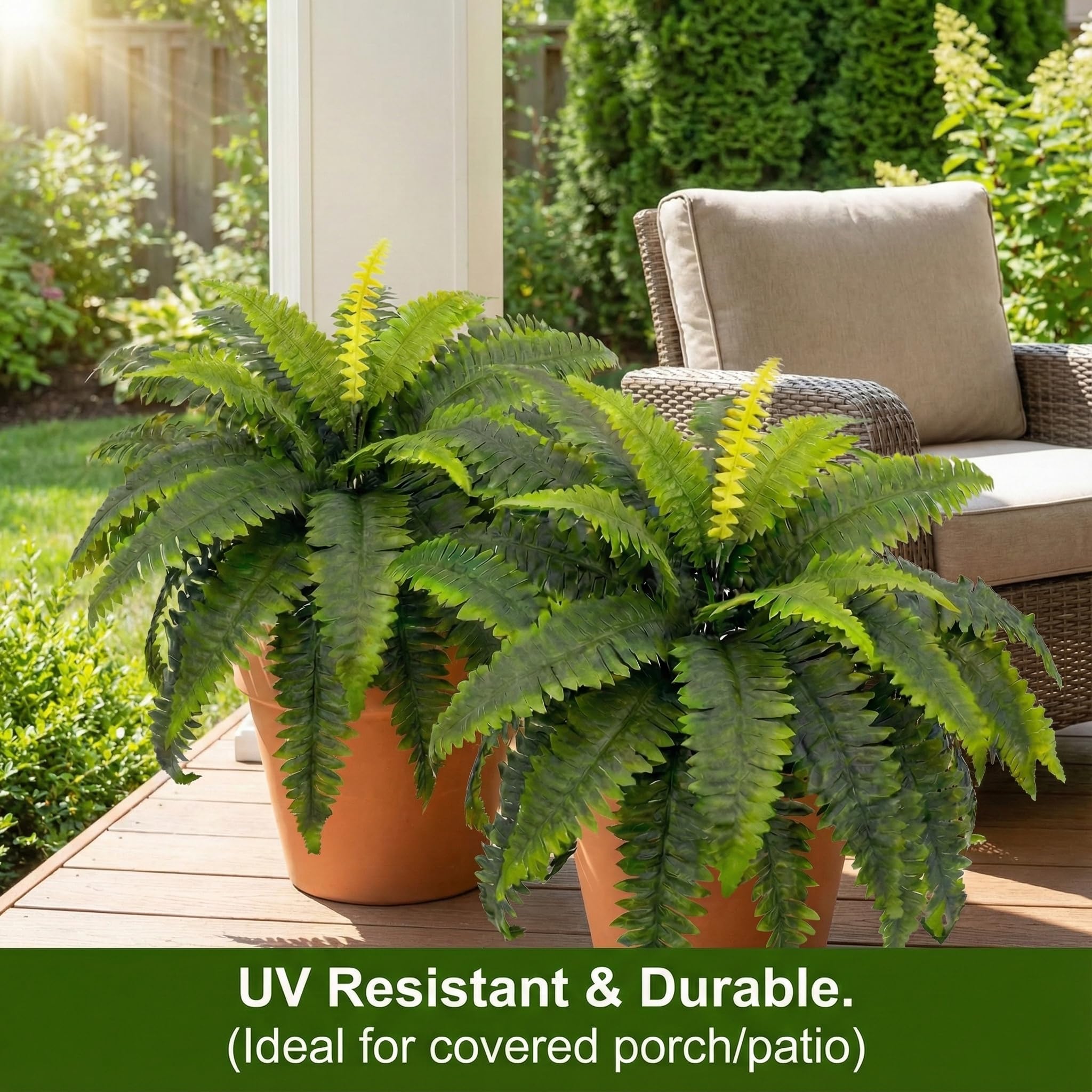 Galebeiren artificial fern close-up showing 37 fronds for lush appearance.