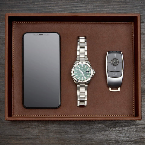 GALLAWAY Leather Valet Tray on entryway table keeps keys and phone organized.