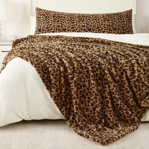 GALMAXS7 Cheetah Throw non-shedding design minimizes lint.