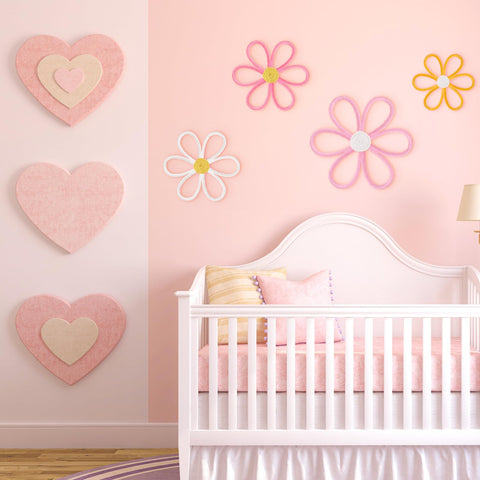 Ganeen Daisy wall decor 17cm for versatile placements and layered displays.