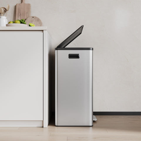 GarveeHome pet-proof design keeps waste contained and dining areas tidy.