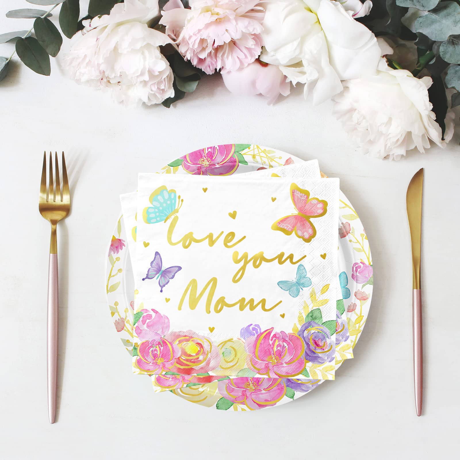 Gatherfun disposable tableware enables easy post-party cleanup.