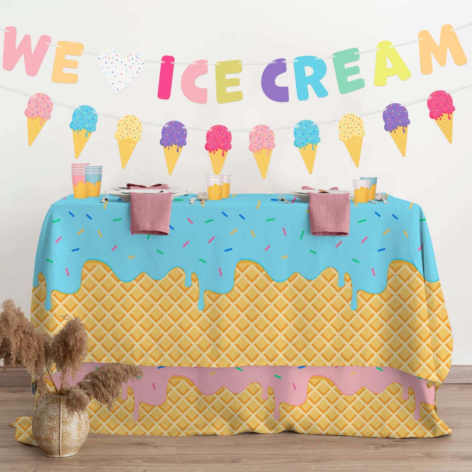 Gatherfun ice cream cups provide sturdy servings for 9 oz drinks