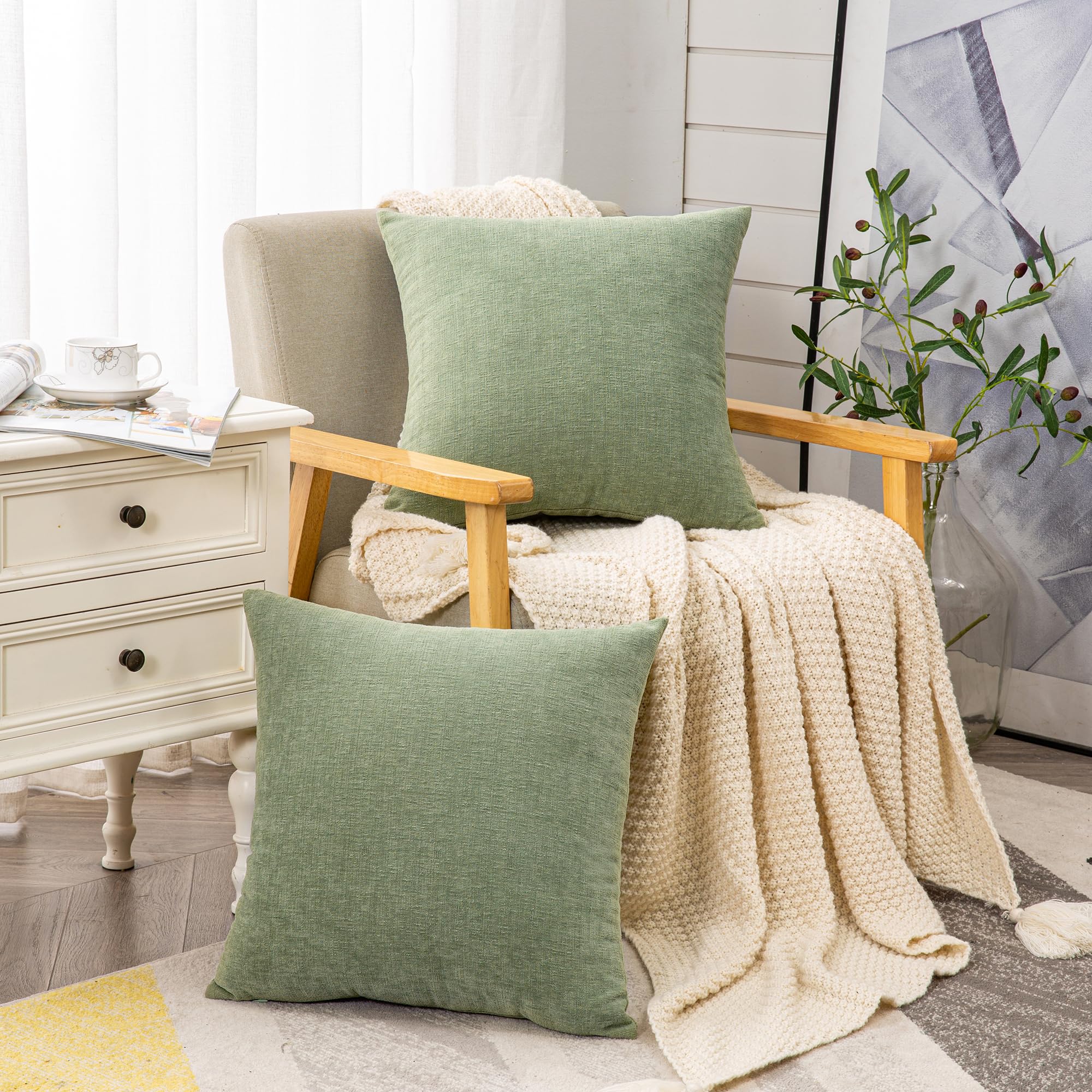 GAWAMAY hidden zipper provides a clean silhouette for easy cover changes.