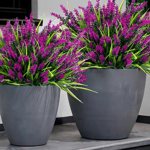 Geegoods outdoor-lavender-hanging-flowers are easy to arrange in baskets.