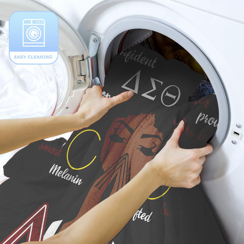 Machine washable care label indicating easy cleaning.