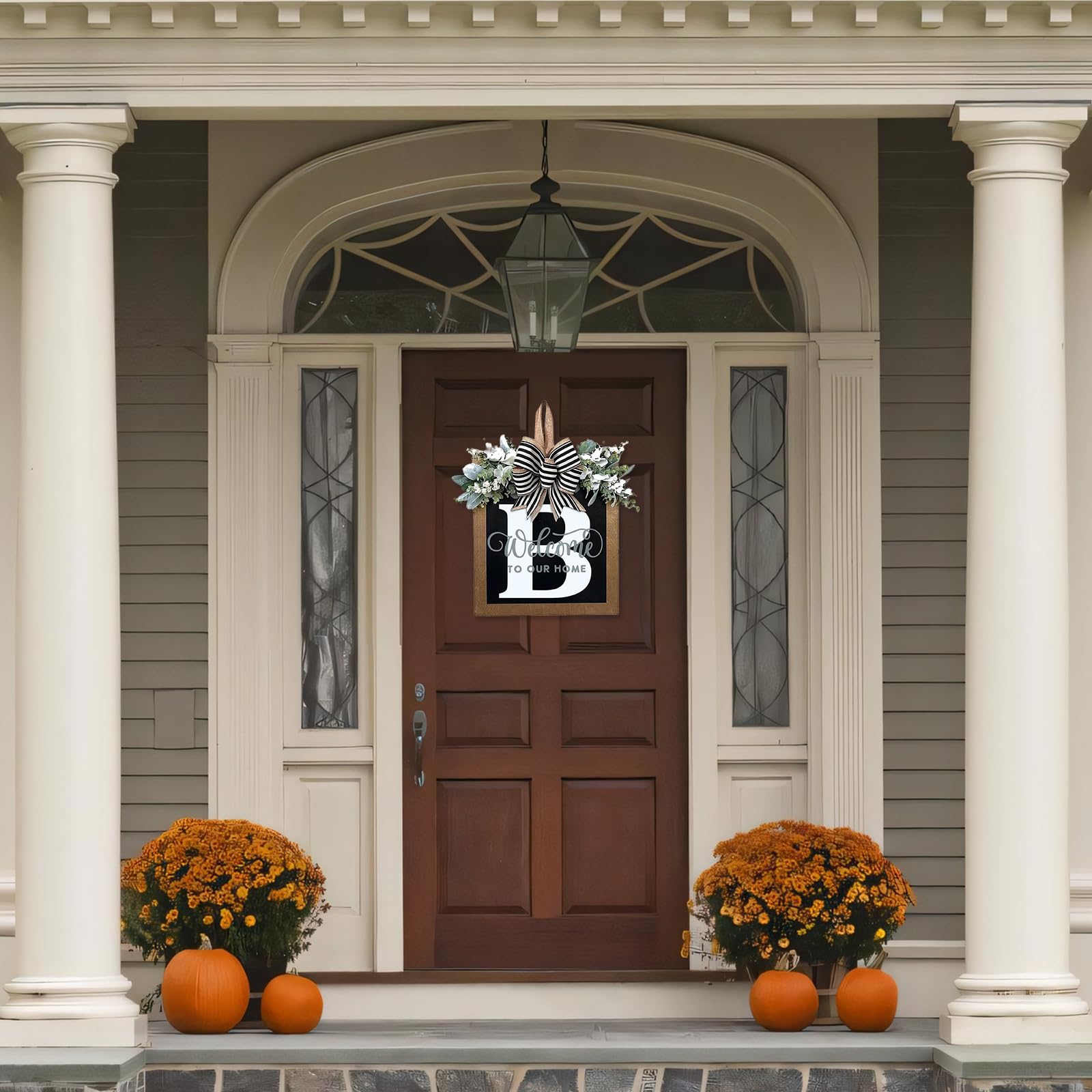 Generic removable bow and garland enable easy seasonal updates