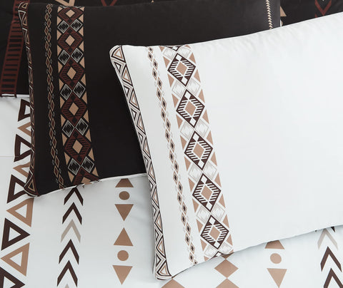 Geniospin all-season softness conveys versatile comfort year-round.