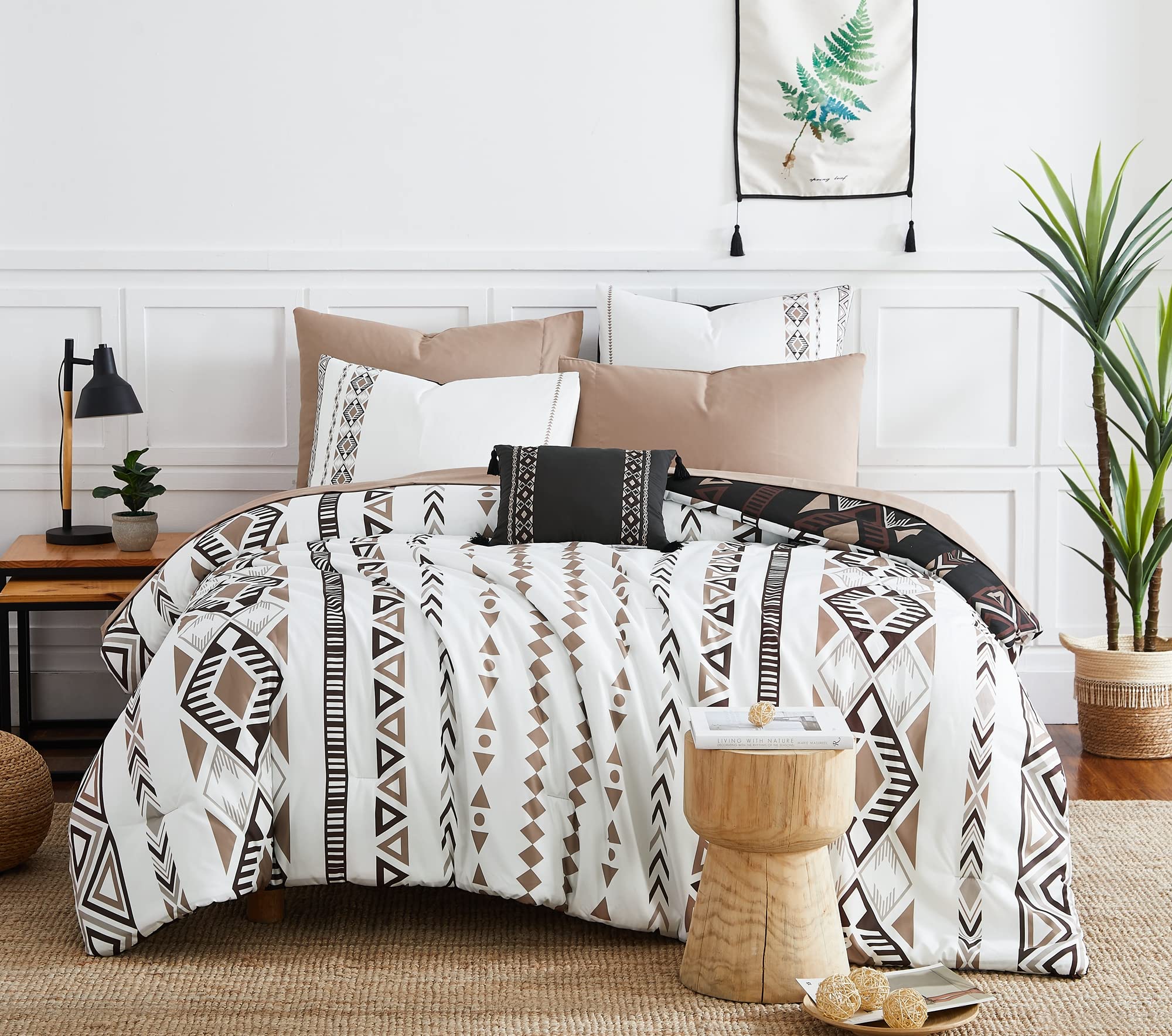 Geniospin pillow shams and pillowcases complementing the set