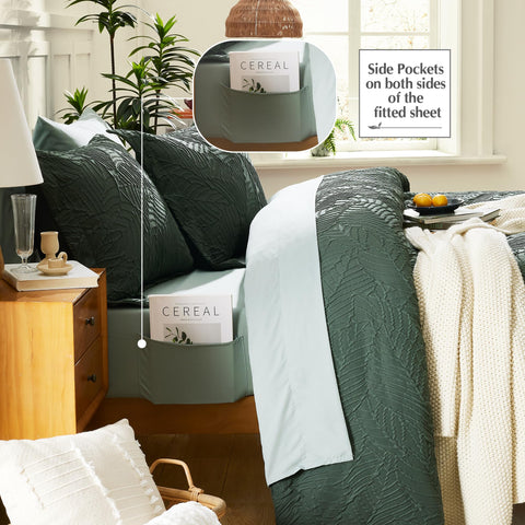 Geniospin fitted sheet with side pockets keeps mattress secure.