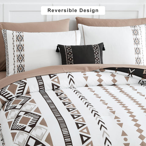 Geniospin queen pillowcases detail complements sleeping space with smooth, breathable fabric.