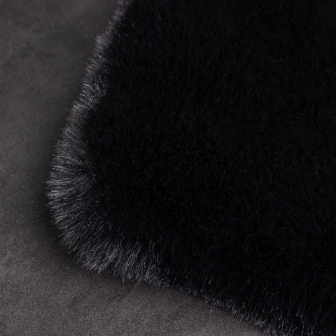 Ghouse easy care faux fur rug, machine or hand wash friendly for busy homes.