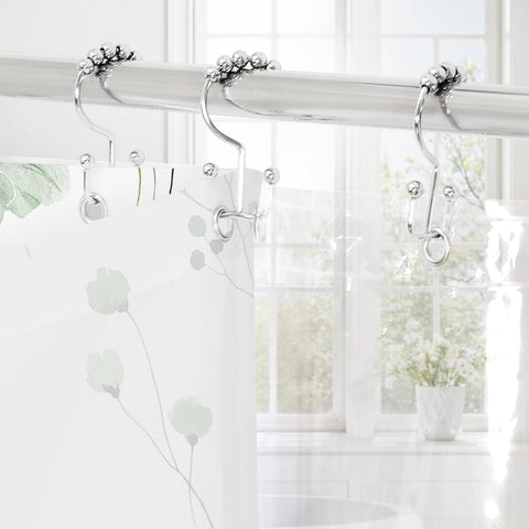 Gibelle PEVA liner with double layer protects floors from splashes.