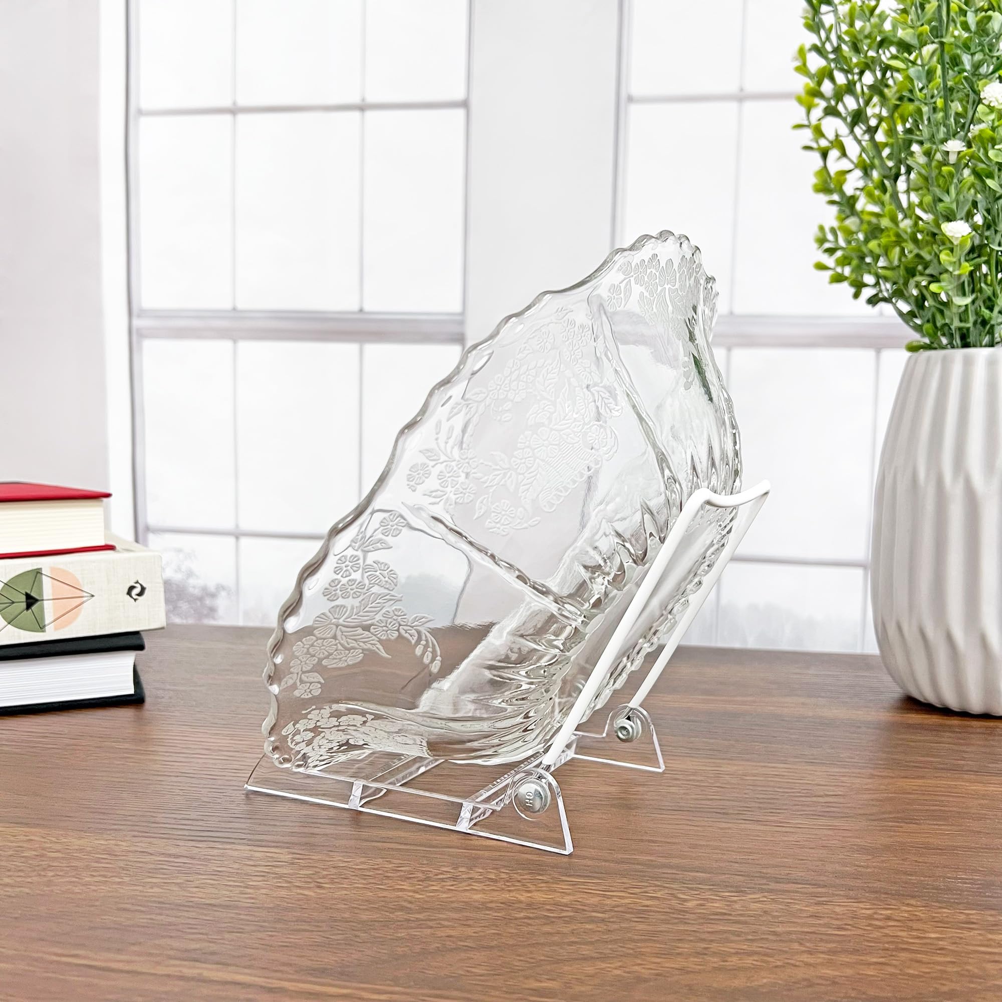 Gibson Holders 3PL pack six display easels ideal for events and promotions.