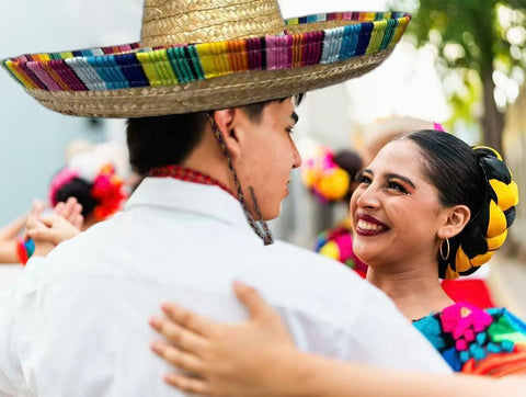 GiftExpress sombrero features adjustable chin strap for secure wear