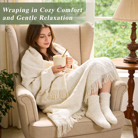 Giftinbox Ultra-plush socks for cozy evenings and self-care