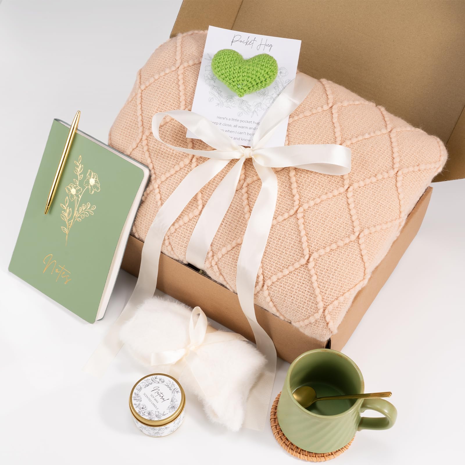 Giftissimo crochet heart greeting card for heartfelt messages