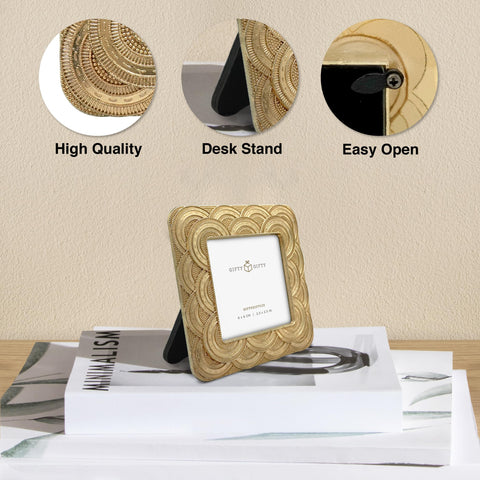 GIFTY GIFTY Classic Gold rectangle mini frame for collage displays.