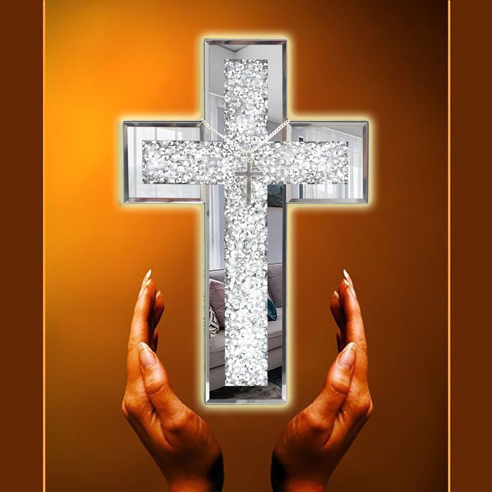 GIMORRTO silver cross decor makes a thoughtful gift for meaningful occasions.