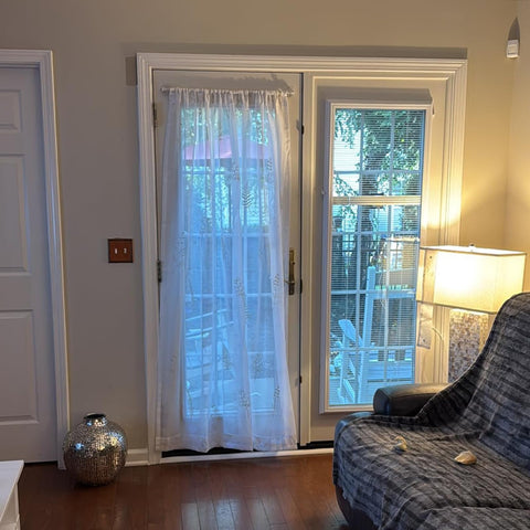 Ginbel Direct rod with anti-slip pads keeps curtains secure.