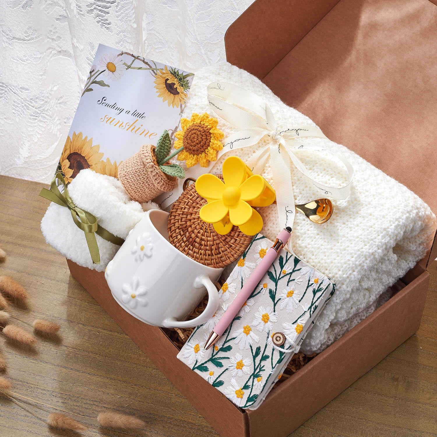 GivLovely Thinking of You hair clip adds a cute touch to any outfit.