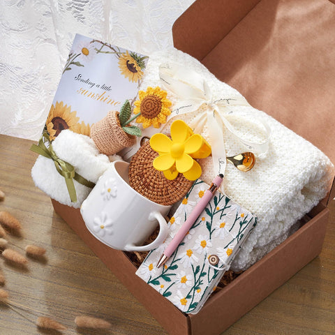 GivLovely Thinking of You hair clip adds a cute touch to any outfit.
