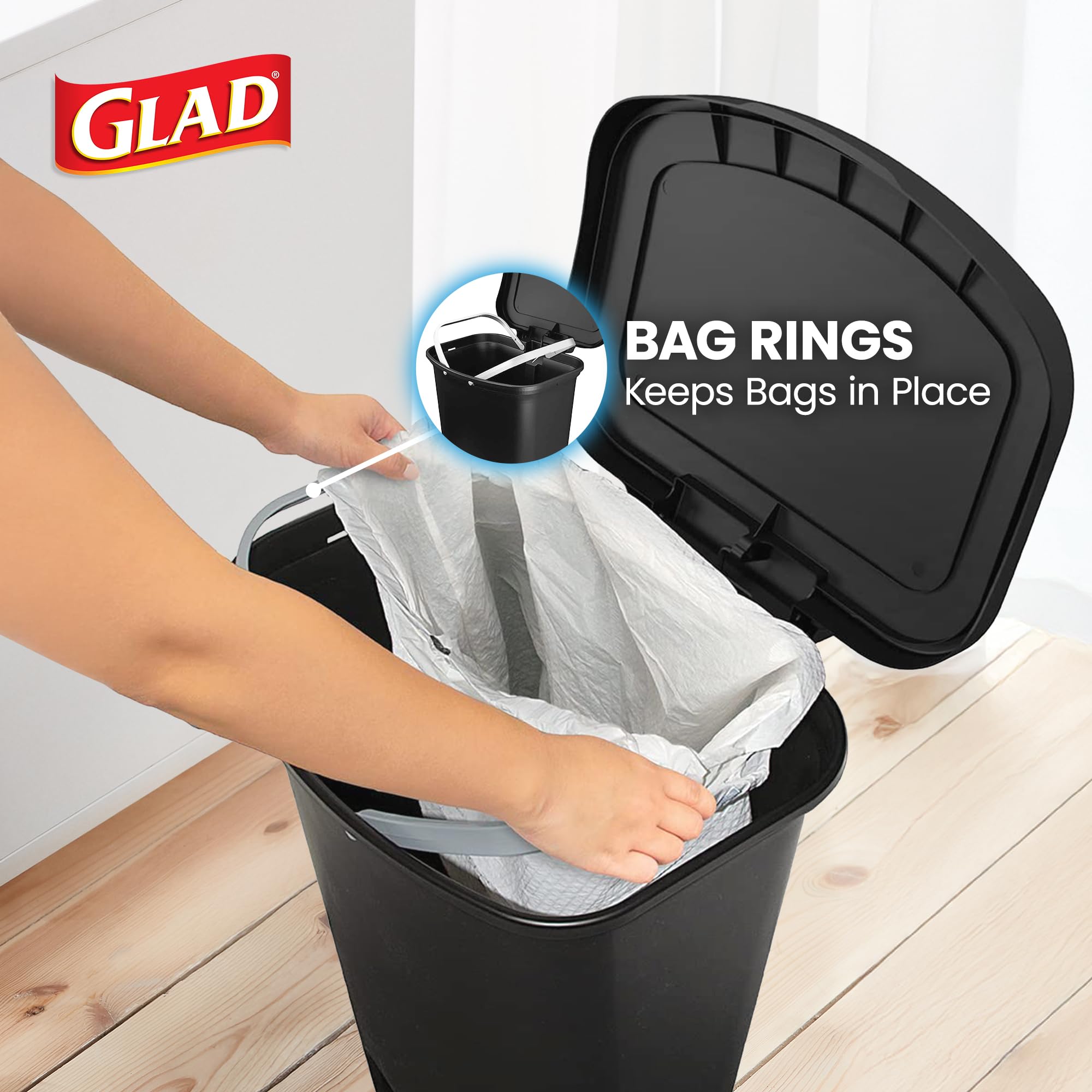 Glad lid with odor protection blocks smells around the can.