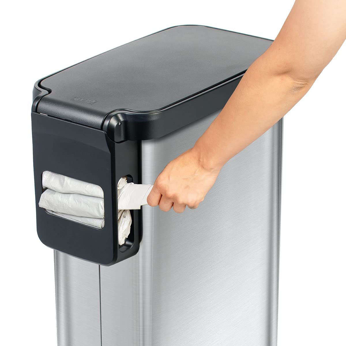 Glad slim trash can with fingerprint-resistant finish for easy cleaning.