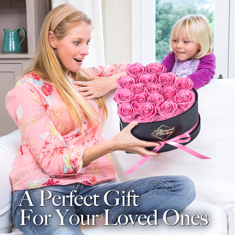 GLAMOUR BOUTIQUE elegant pink roses in box, ready to gift.
