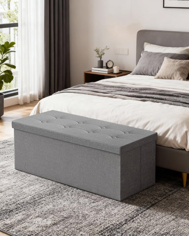 GLAXYFUR 131-liter interior space ideal for bedding and throws.