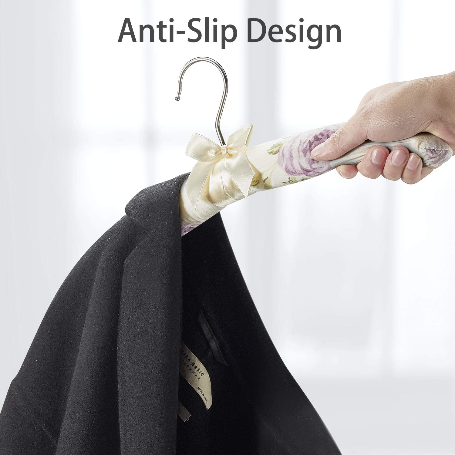 GLCON rust-resistant hook padded hanger protects fabrics from staining