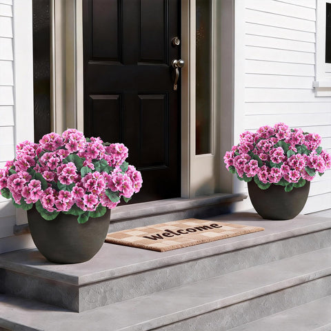 GLIDLION easy-care geraniums save watering and pruning time.