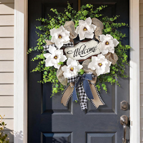 GLIDLION 24-inch wreath fully expanded with lush fullness.