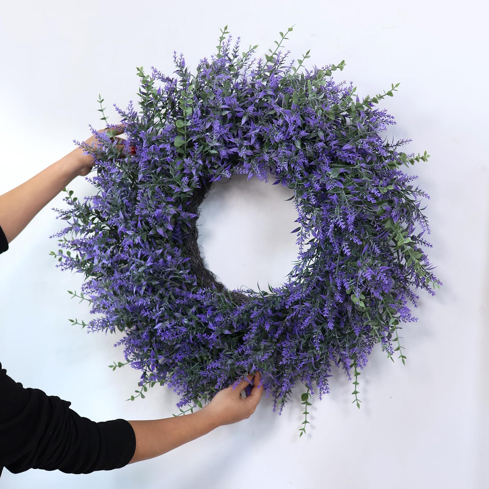 GLIDLION lavender-eucalyptus wreath in farmhouse decor style for timeless charm