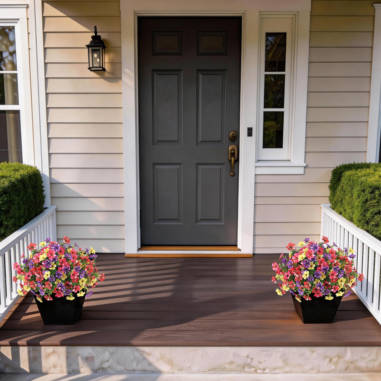 GLIDLION set of two adds symmetrical, inviting greenery year-round.