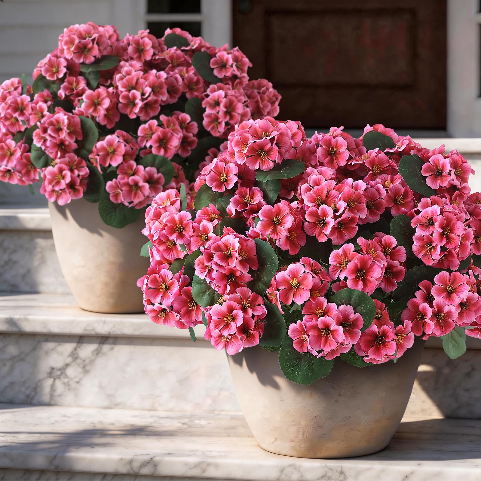 GLIDLION silk geranium leaves and stems offer long-lasting color and texture.