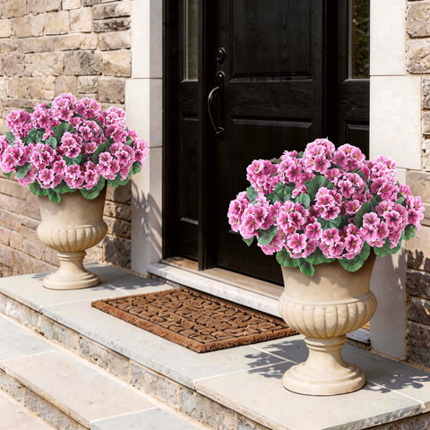 GLIDLION UV-resistant silk geraniums withstand sun and weather.