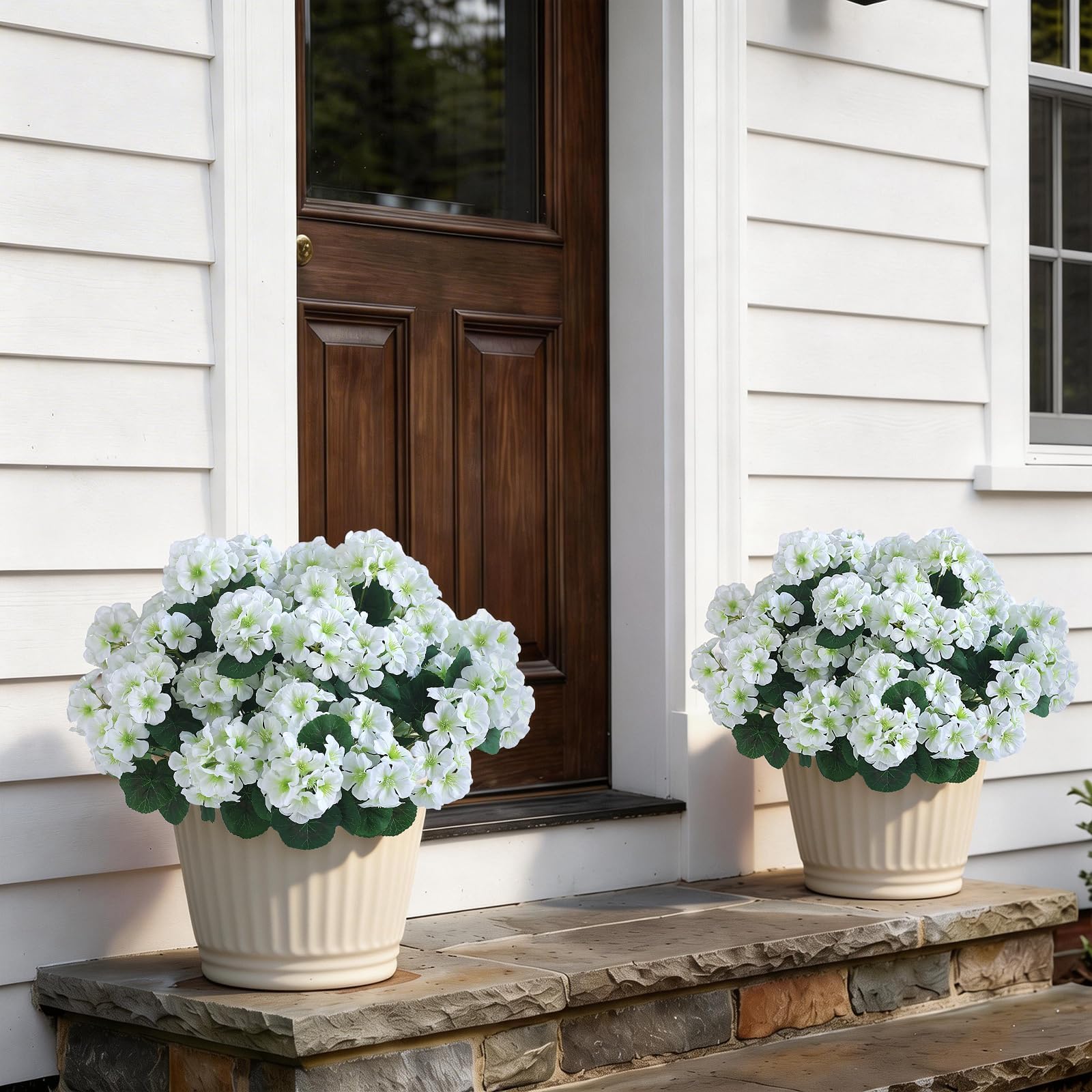 Versatile indoor/outdoor decor from GLIDLION adds color