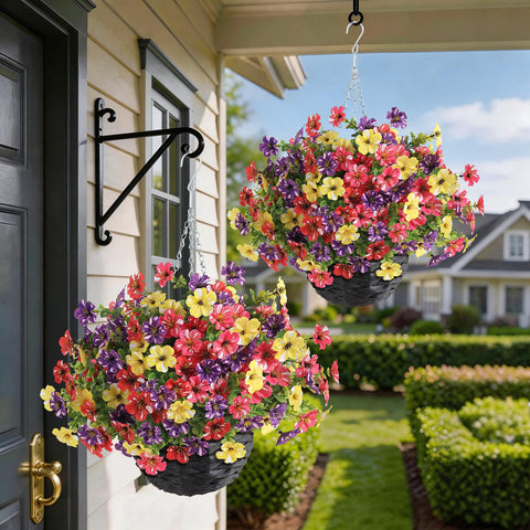 GLIDLION year-round decor for patios and gardens, ready to hang.