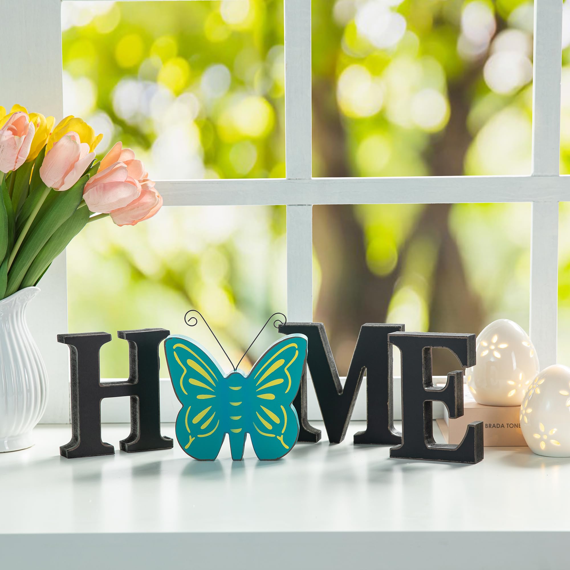 Glitzhome home sign snowman icon evokes cozy winter scenes